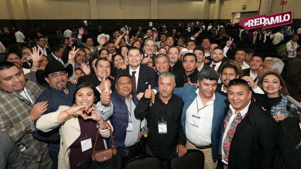 Pepe Chedraui refuerza compromiso con Puebla en histórico Encuentro Nacional Municipal