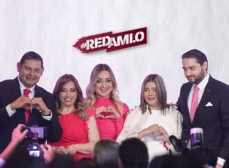 Ceci Arellano toma protesta como presidenta del DIF Puebla