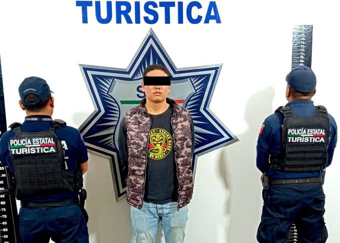 Policía Estatal Turística detiene a hombre en posesión de posible droga