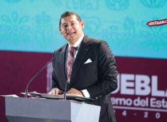 Armenta rinde informe de 100 días con grandes logros