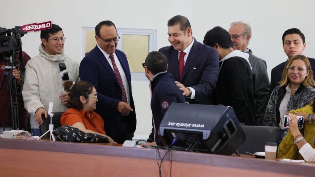 Gobierno de Puebla crea la Casa del Periodista para su protección