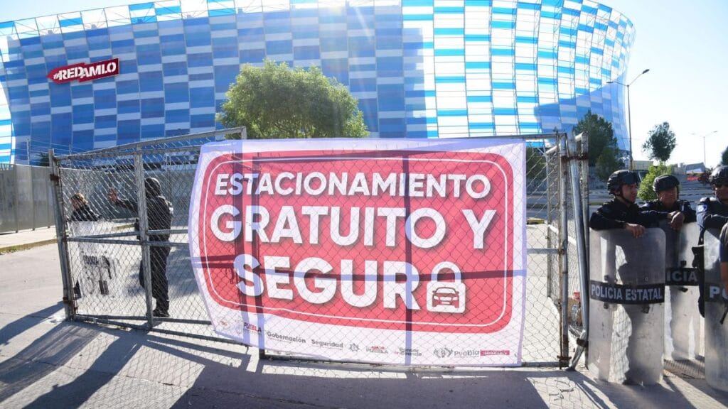 Gobierno de Puebla garantiza estacionamiento gratuito y seguridad