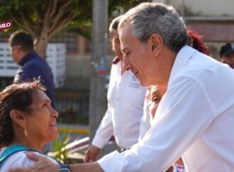Pepe Chedraui lidera el Martes de Atención Ciudadana en Canoa