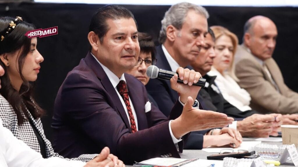 Puebla garantiza libertad de prensa y protege a periodistas: Armenta