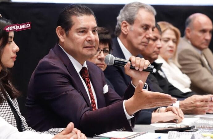 Puebla garantiza libertad de prensa y protege a periodistas: Armenta