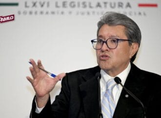 Monreal invita a Luisa Alcalde a reunión plenaria de Morena