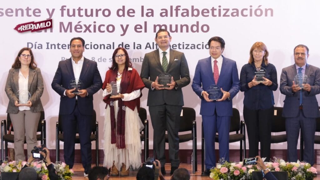 Armenta impulsa bandera blanca en Puebla