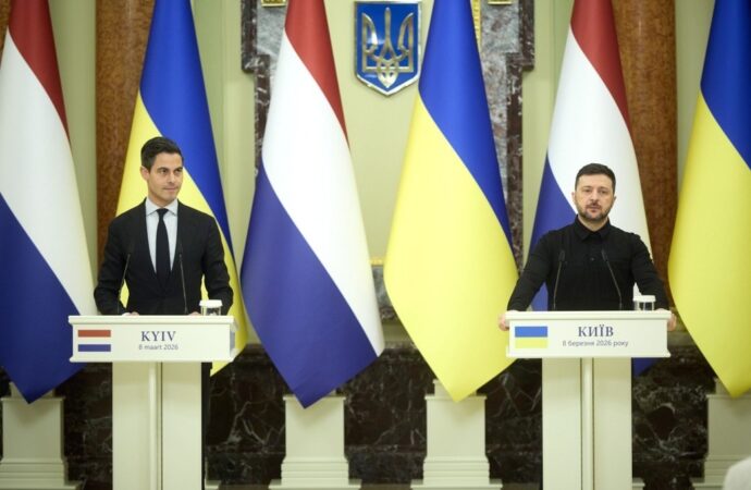 Zelenski afirma que EE. UU. busca negociaciones trilaterales con Rusia en octubre