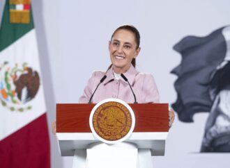 Sheinbaum exige a Querétaro y embajador de EU cumplir leyes mexicanas