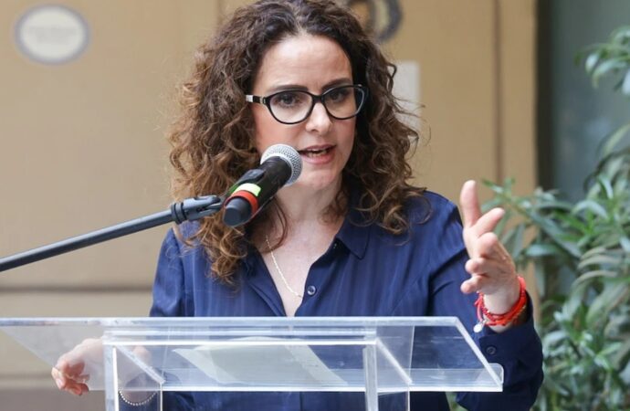 Irregularidades en nacionalidad española de Nancy de la Sierra y familiares