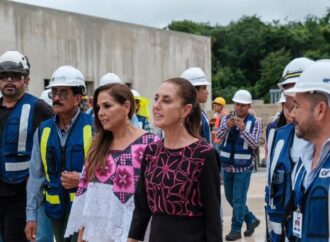 Sheinbaum supervisa hospitales en Chetumal para ampliar atención primaria en Quintana Roo