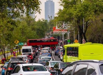 Tráfico en CDMX cuesta 211 horas y 10 mil pesos anuales a cada habitante