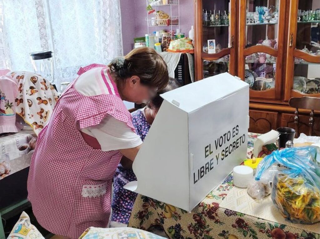 Personas con discapacidad podrán votar desde casa en CDMX en 2027