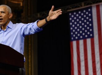 Obama critica el “caos y crueldad” de Trump en campaña por demócratas